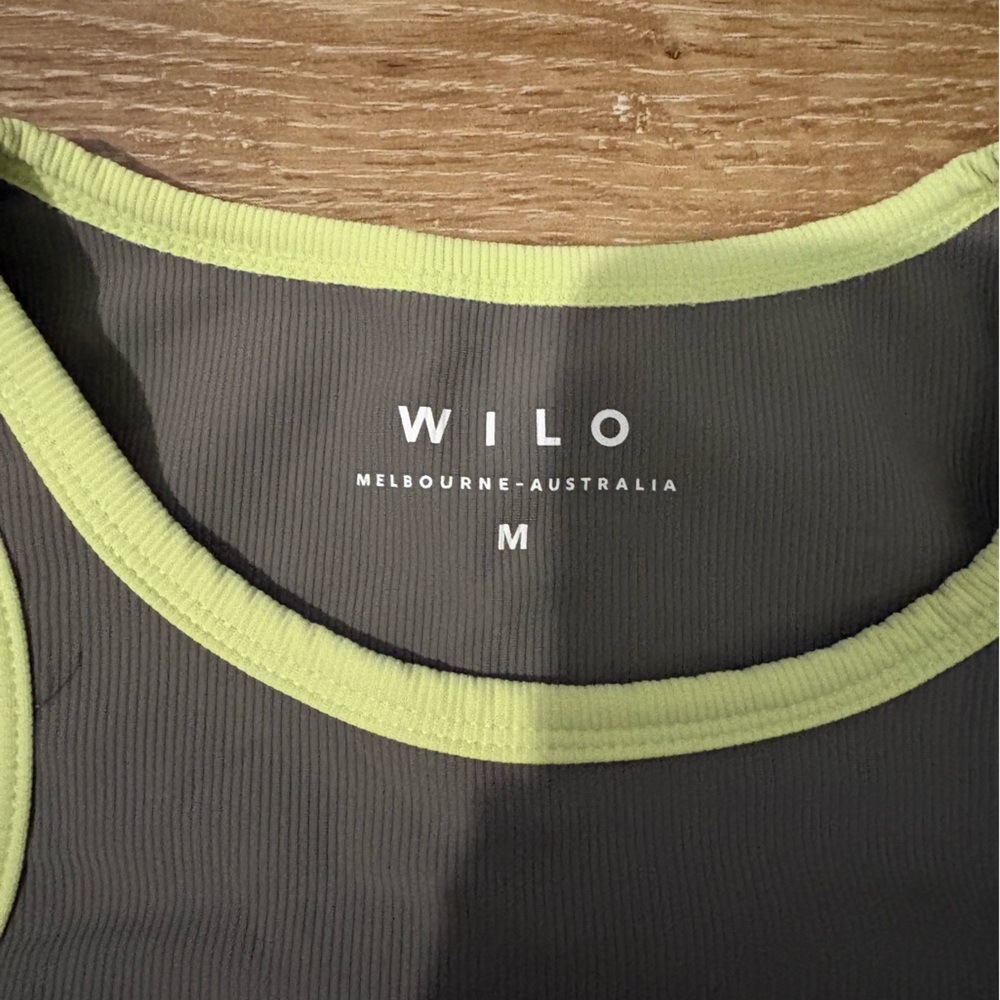 Wilo the Label Set — Racerback Sports Bra & Matching Panel Shorts in Olive Green - Picture 3 of 13